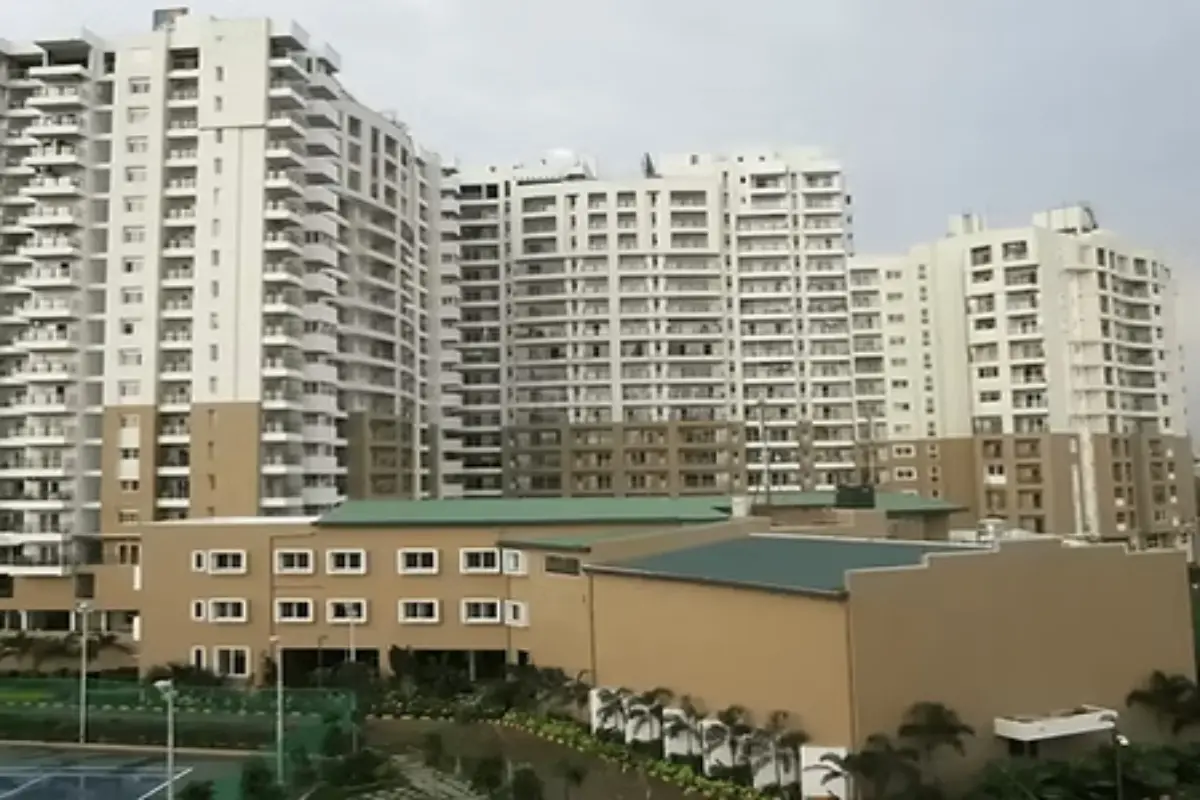 SNN Raj Lakeview Phase II by SNN Estates